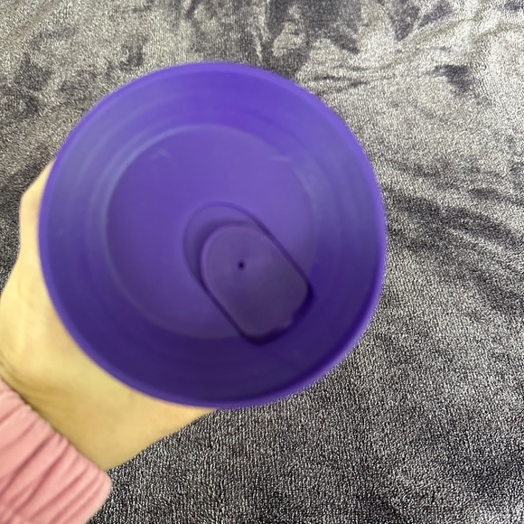 LULAROE Tumbler with lid - Picture 2 of 2